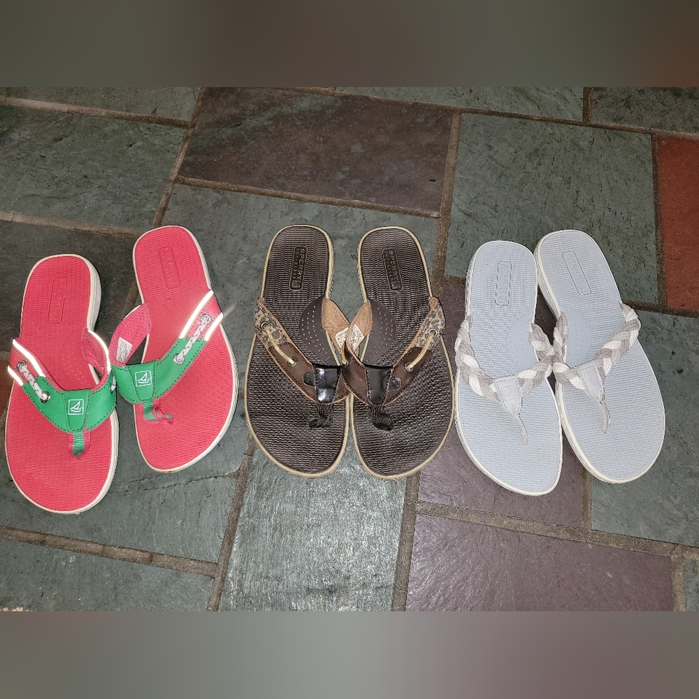 Sperry Top-sider flip flops. 3 pairs. Size 7.